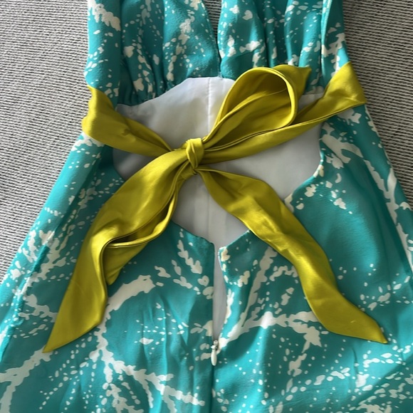 Beautiful Custom Made Halter Mini Dress. XS - Picture 4 of 8